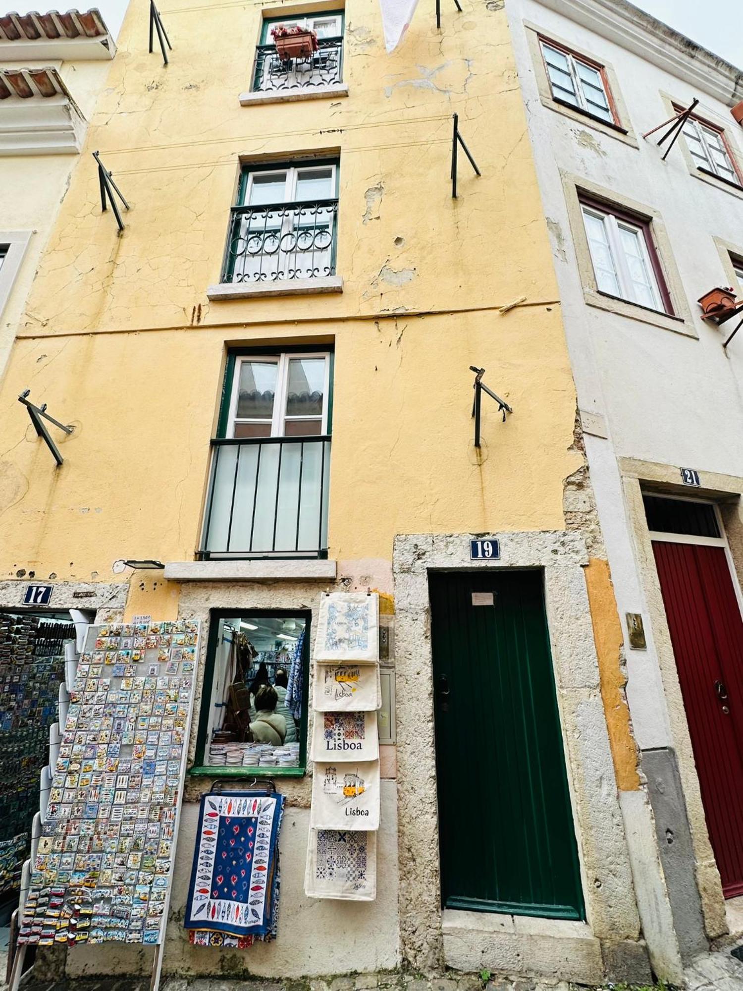 Castle Cozy Apartment Lisbon Exterior photo
